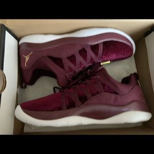 Jordan Deca Fly Premium